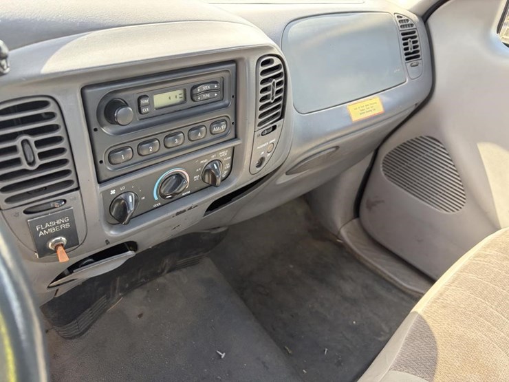 2000-ford-2000-image-16