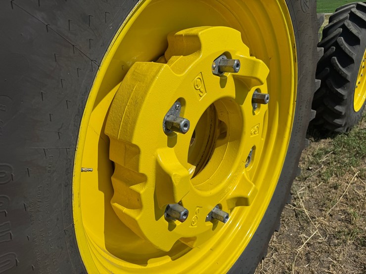 2023-john-deere-8r-340-image-30