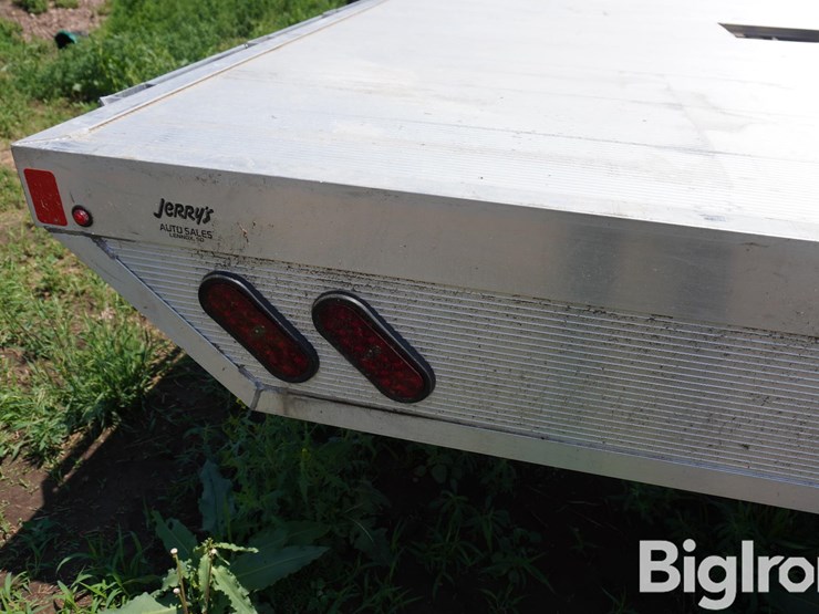 12'x101"-aluminum-flatbed-image-16