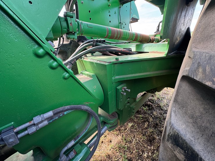2012-john-deere-9510r-image-29
