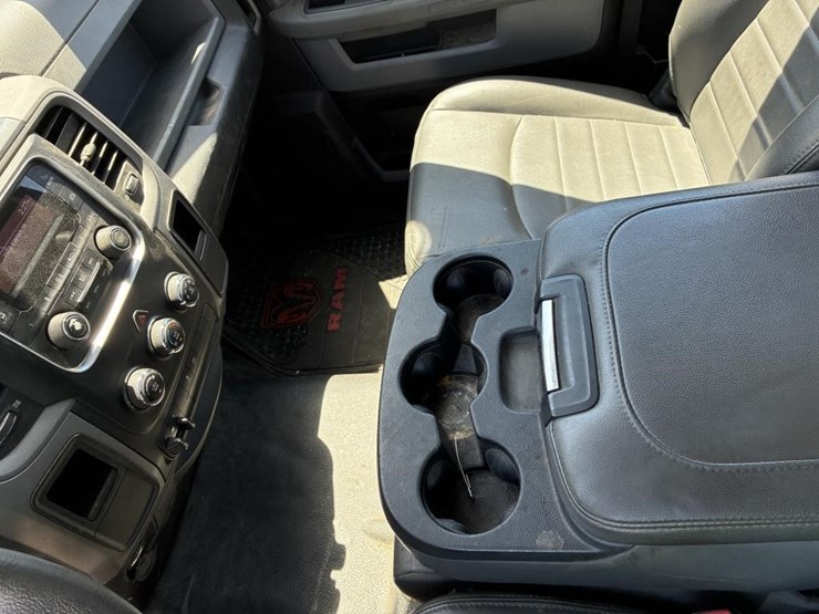 2018-dodge-ram-2500-image-16