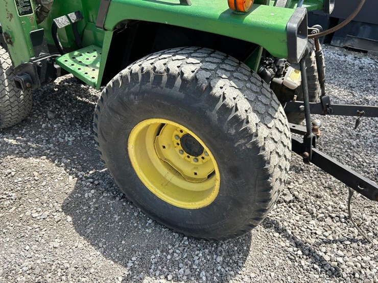 john-deere-755-image-18