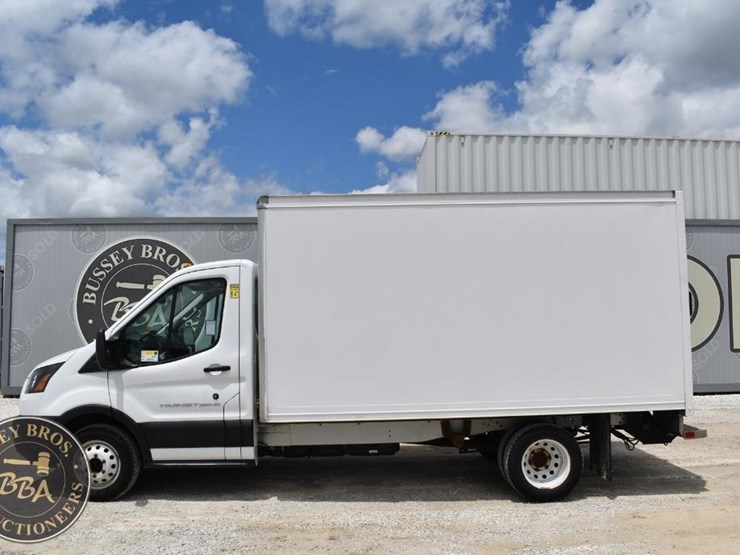 2019-ford-transit-image-2