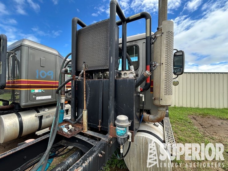 (x)-(9-38)-2005-mack-cxn613-wet-kit-day-cab-t/a-tr...-image-10