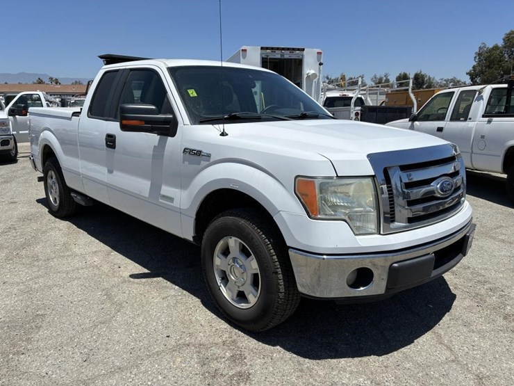 2011-ford-f150-image-2