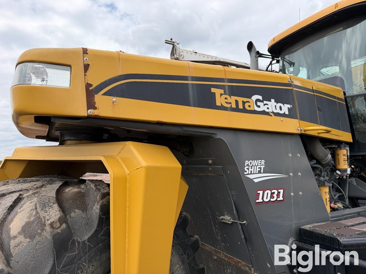 2014-caterpillar-c13-image-9