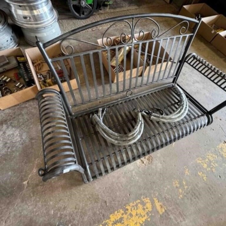 PORCH SWING, METAL