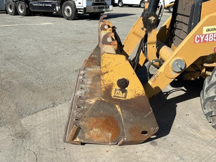 2014-caterpillar-430e-image-5