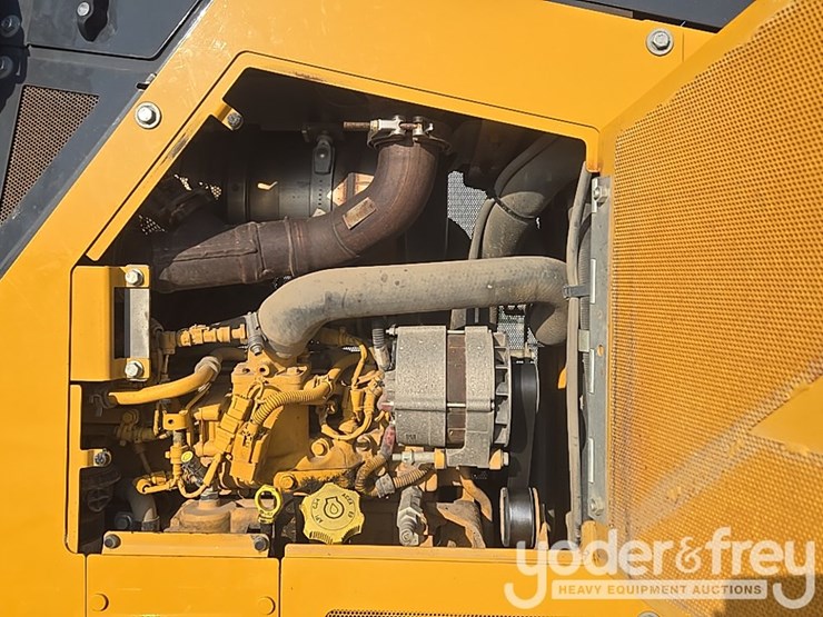 2023-deere-650-lgp-image-36