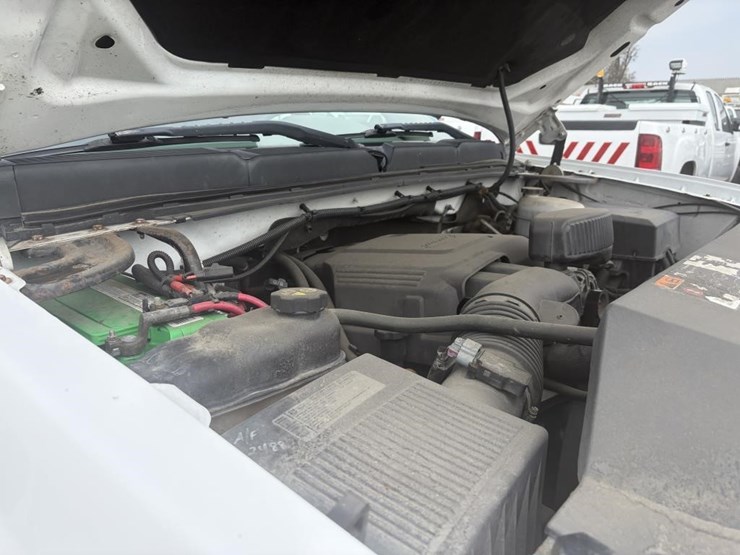 2011-chevrolet-2500hd-image-7