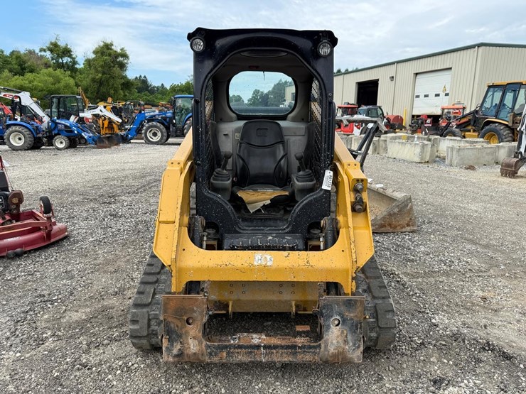 2018-caterpillar-249d-image-7
