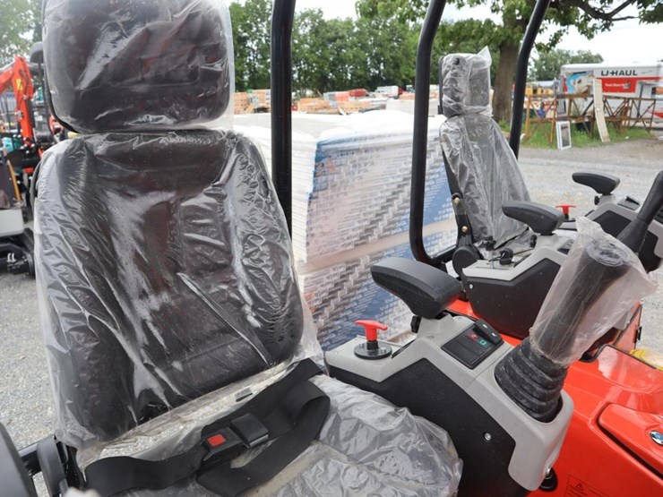 tpm-20k-mini-excavator-image-10