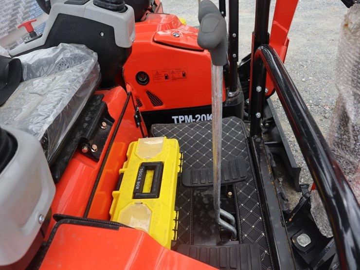 tpm-20k-mini-excavator-image-9