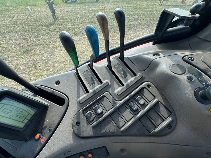 case-ih-maxxum-150-image-35