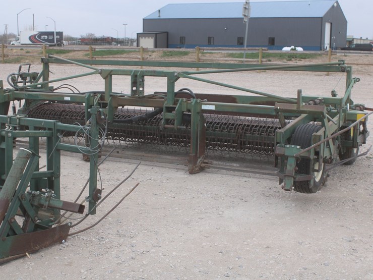 #1020-•-1996-pickett-6r30a-one-step-bean-cutter-image-7