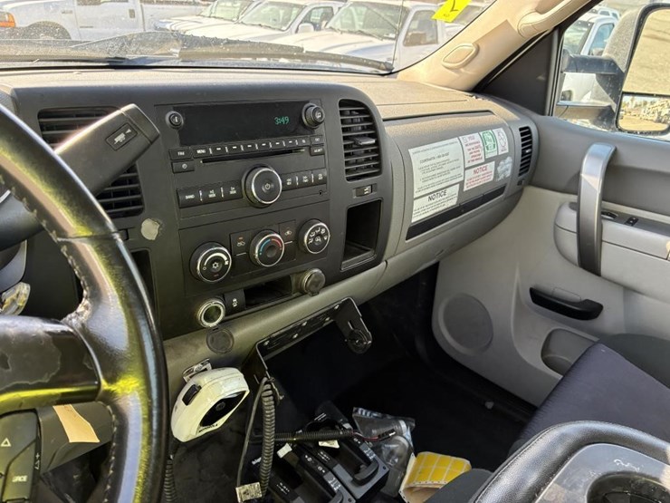 2012-gmc-2500hd-image-19