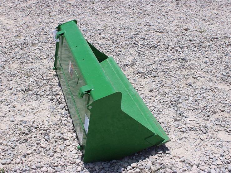 #2016-•-john-deere-53-inch-bxx10052-garden-tractor-bucket-image-3