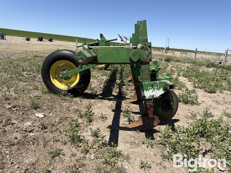 6r30"-ditcher-image-8