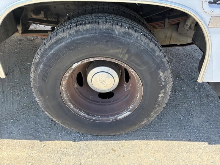 2001-ford-f350-image-5
