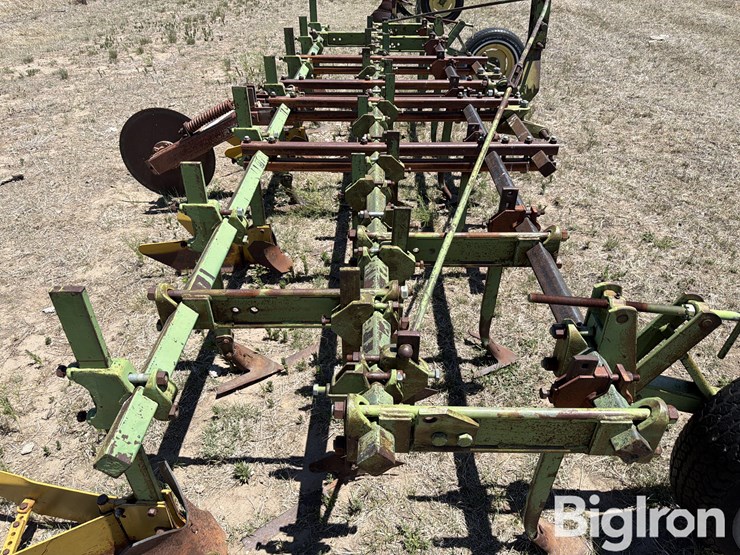 6r30"-cultivator-image-15