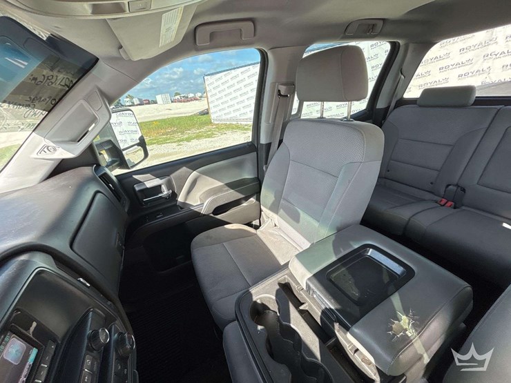 2015-chevrolet-silverado-1500-image-19