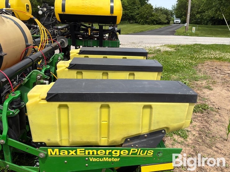 john-deere-1770-image-15