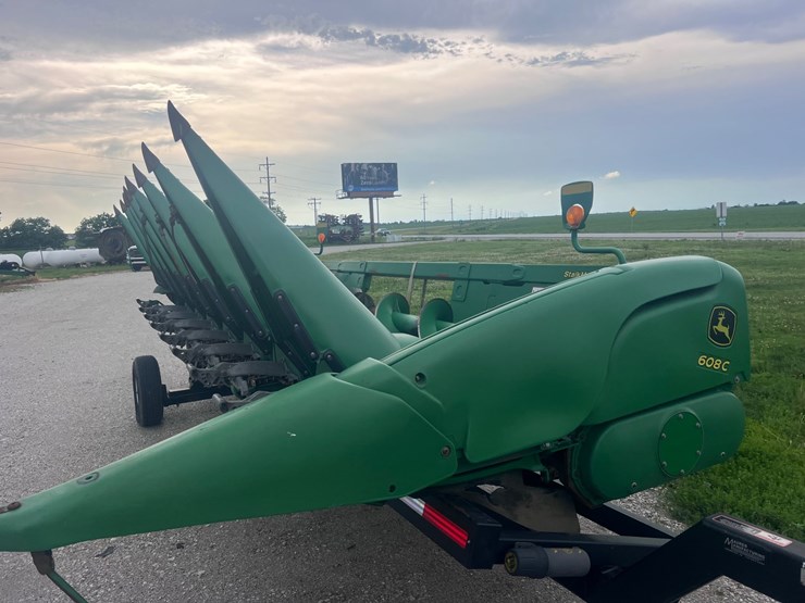 john-deere-608c-image-19