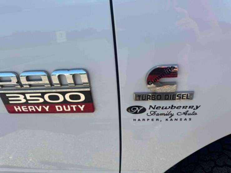 2010-dodge-ram-3500-image-4