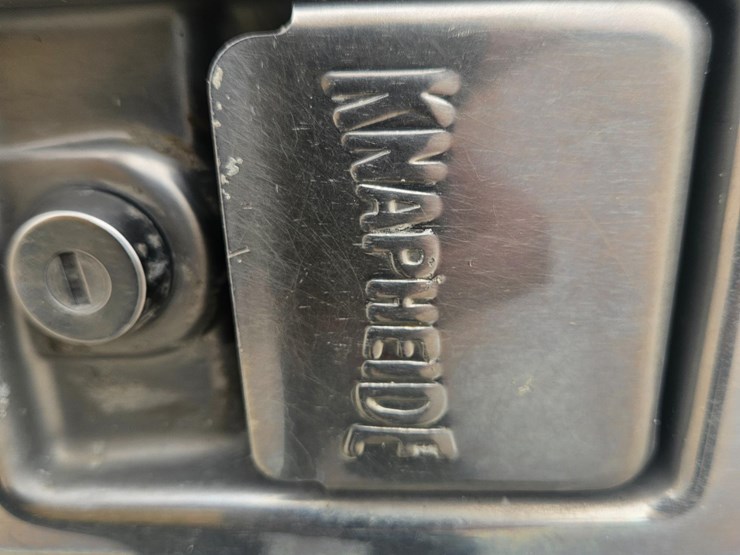 2015-ford-f350-xlt-image-19