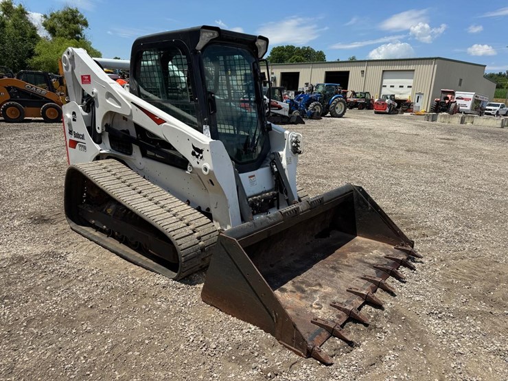 2023-bobcat-t770-image-8