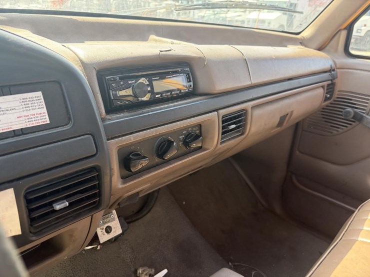 1996-ford-f350-xl-image-28
