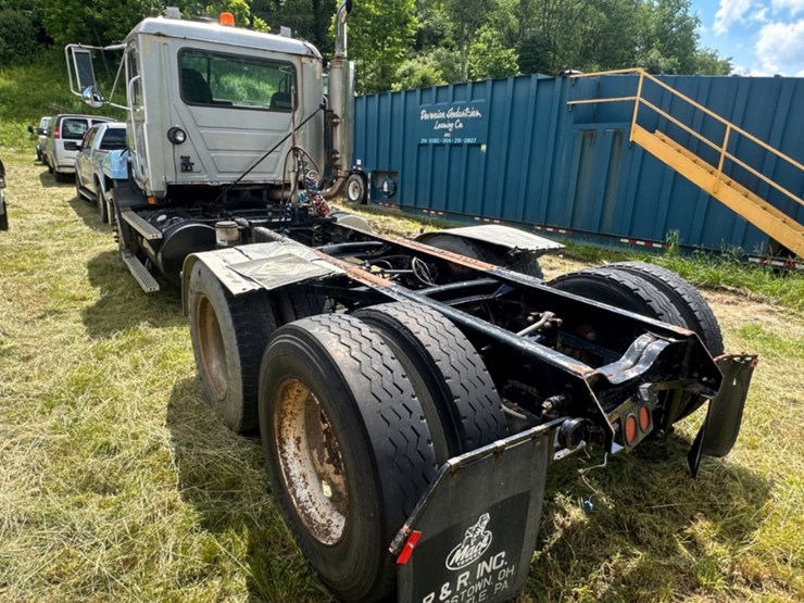 2000-mack-ch613-image-5