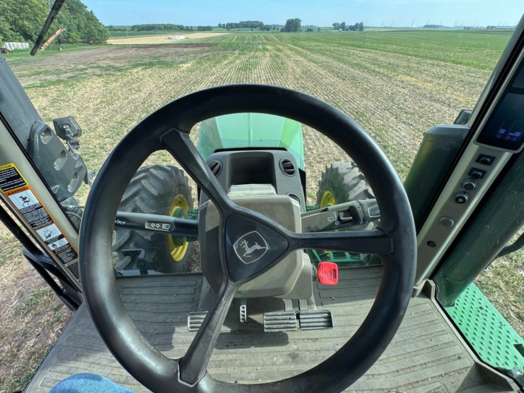 2023-john-deere-7r-210-image-59