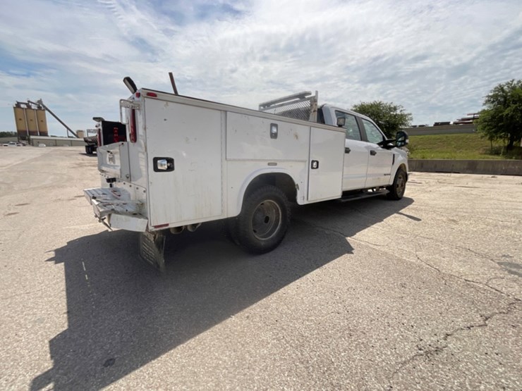 2019-ford-f350-image-4