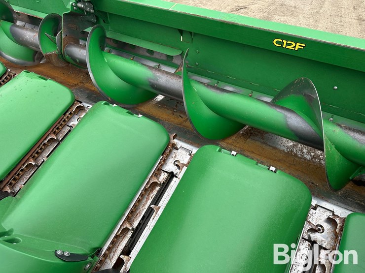 2021-john-deere-c12f-image-17