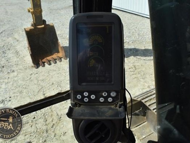 2011-caterpillar-312d-image-46