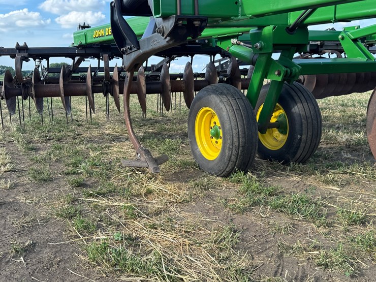 john-deere-510-image-16