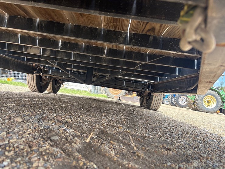 #3632-•-2023-kaufman-24ft-equipment-trailer-image-9