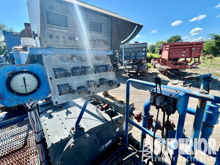 2013-cummins-qsk23-image-13