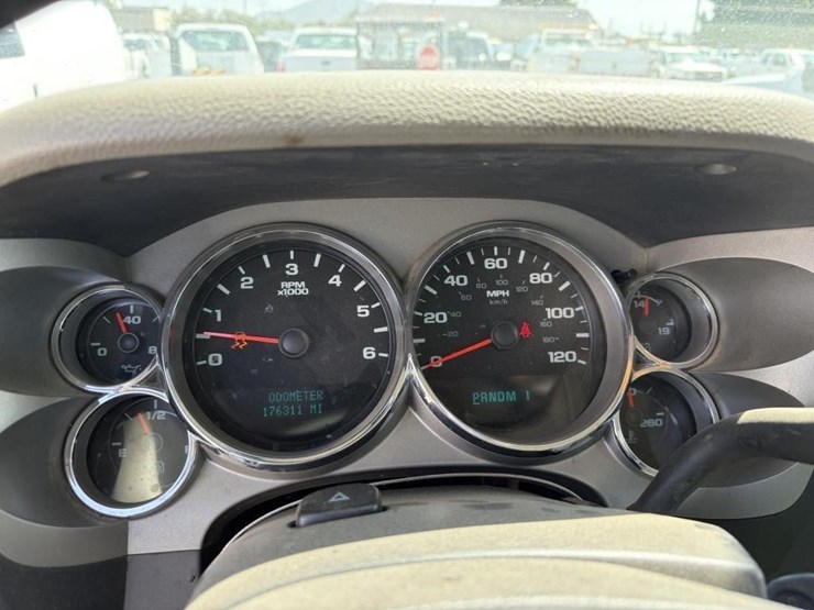 2012-gmc-sierra-2500-image-16