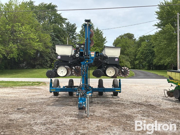 2005-kinze-3500-image-2