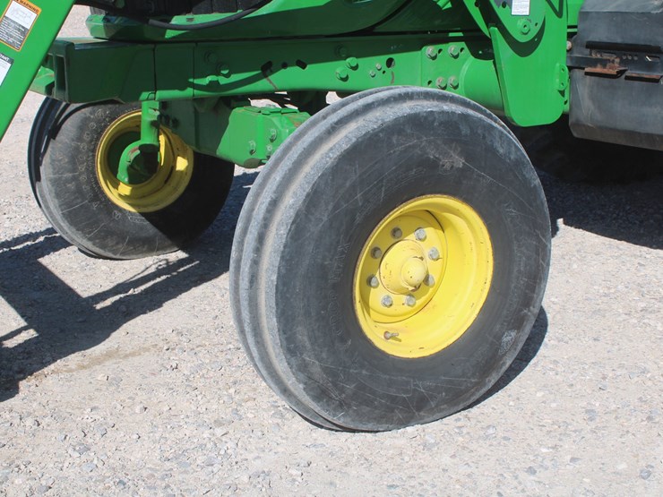 2004-john-deere-7320-image-25