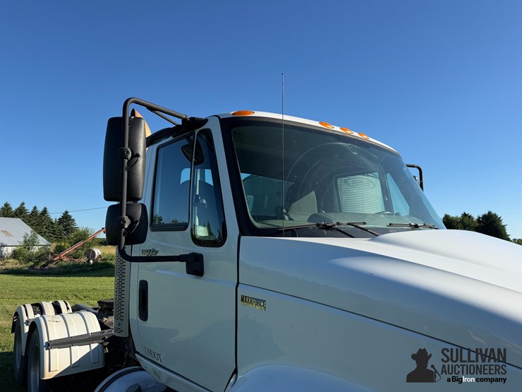 2012-international-prostar-image-13