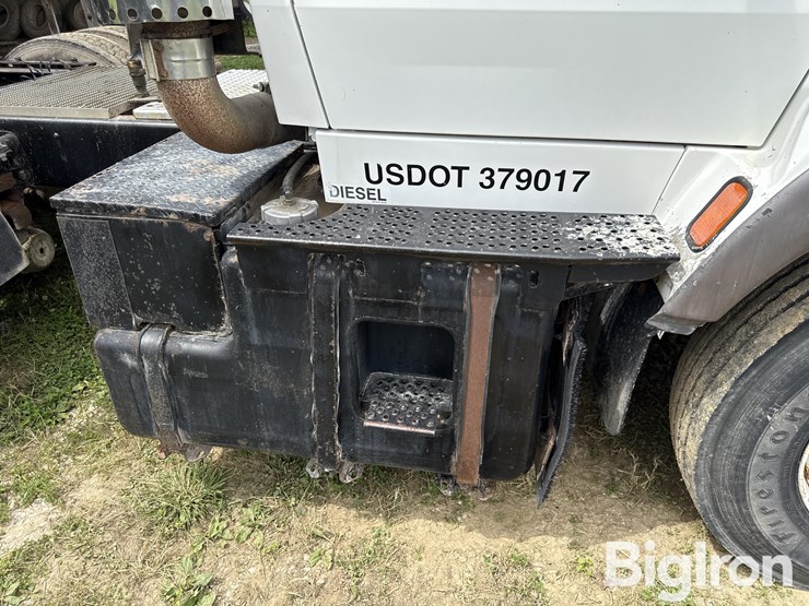 1995-ford-l9000-image-14