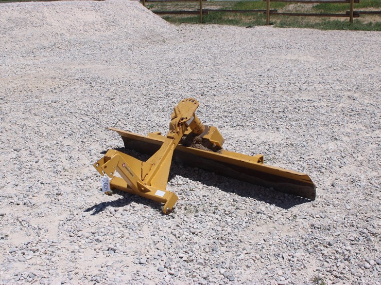 #2004-•-country-line-3-point-blade-image-7
