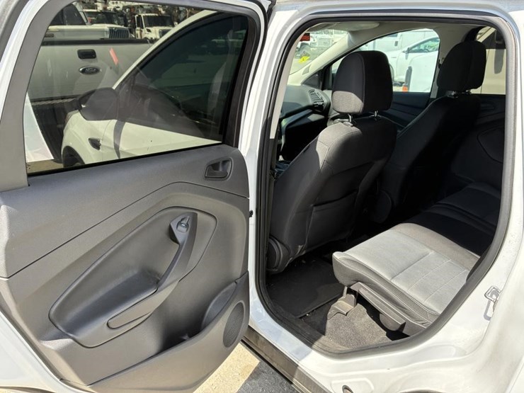 2017-ford-escape-image-15