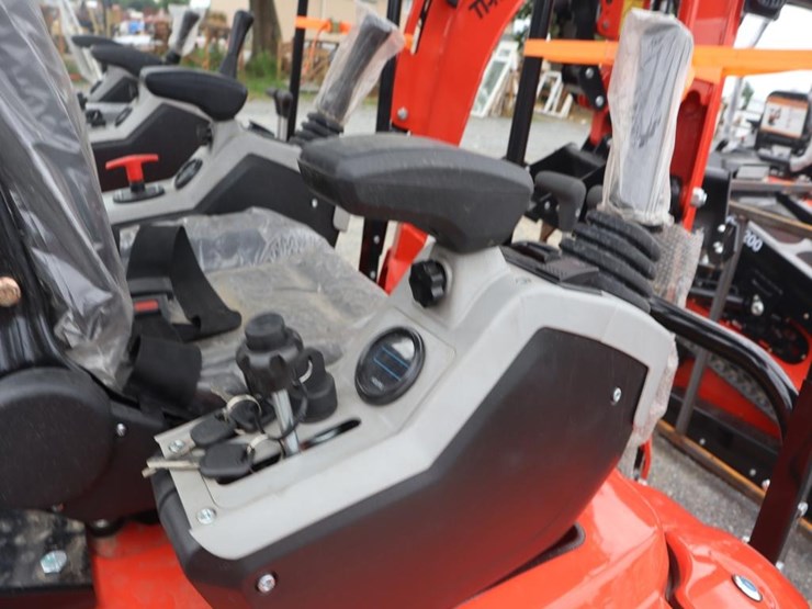tpm-20k-mini-excavator-image-8