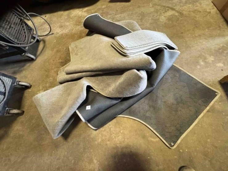 carpet-flooring-out-of-a-boat-image-1