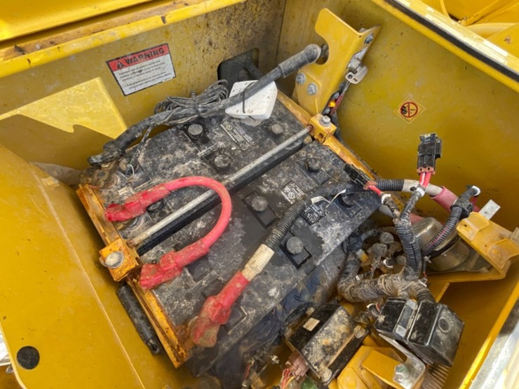 2022-komatsu-pc490-lc-11-image-19