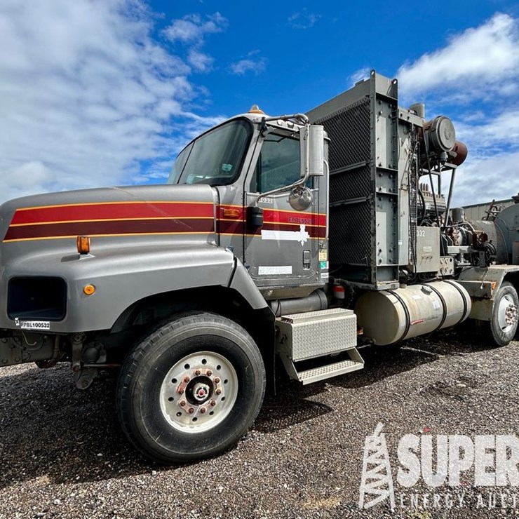 2005 INTERNATIONAL PAYSTAR 5600i